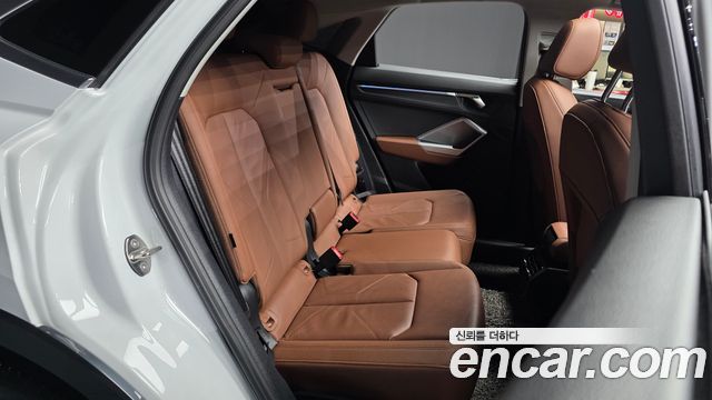 Audi Q3 (F3) 35 TDI Sportback 2022 — фото 12