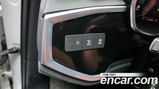 Audi Q3 (F3) 35 TDI Sportback 2022 — фото 29