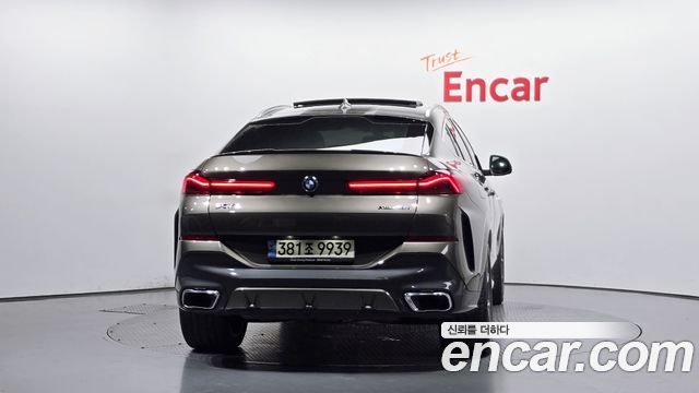 BMW X6 (G06) xDrive40i M Sport 2022 — фото 4