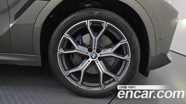 BMW X6 (G06) xDrive40i M Sport 2022 — фото 5