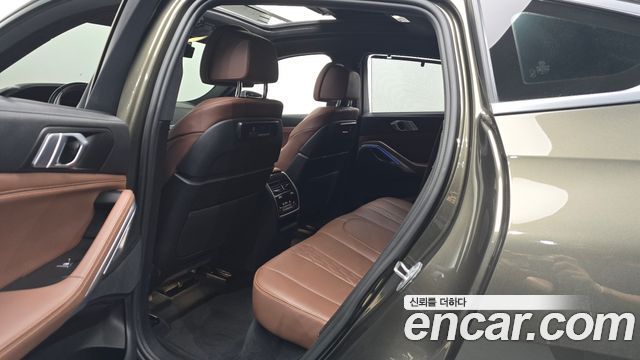 BMW X6 (G06) xDrive40i M Sport 2022 — фото 11