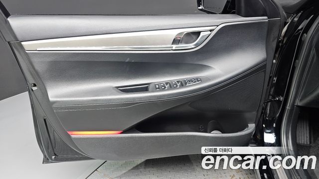Hyundai Grandeur (IG) 2.5 Le Blanc 2023 — фото 24