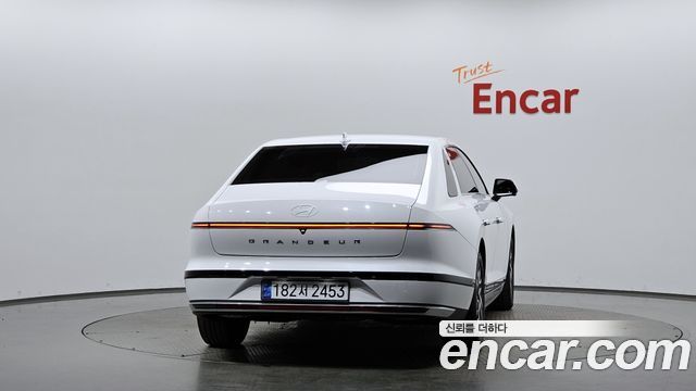 Hyundai Grandeur (GN7) 3.5 LPG 2WD Premium 2024 — фото 4