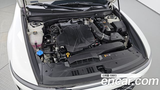 Hyundai Grandeur (GN7) 3.5 LPG 2WD Premium 2024 — фото 6