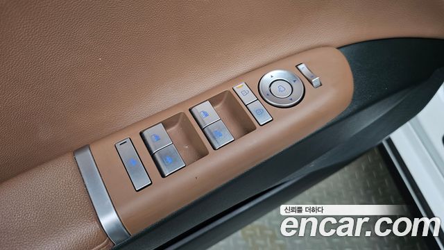 Hyundai Grandeur (GN7) 3.5 LPG 2WD Premium 2024 — фото 20