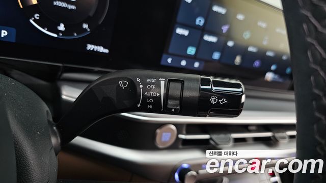 Hyundai Grandeur (GN7) 3.5 LPG 2WD Premium 2024 — фото 28