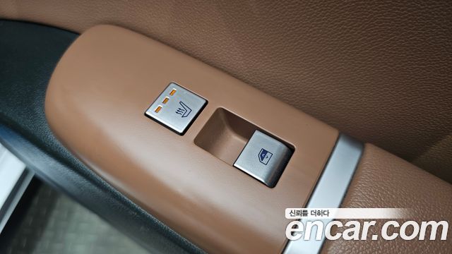 Hyundai Grandeur (GN7) 3.5 LPG 2WD Premium 2024 — фото 31