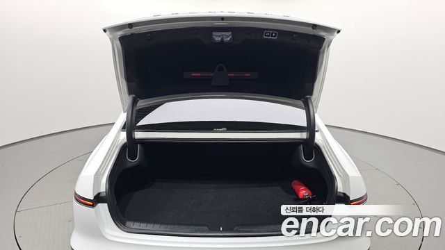 Hyundai Grandeur (GN7) 3.5 LPG 2WD Premium 2024 — фото 32