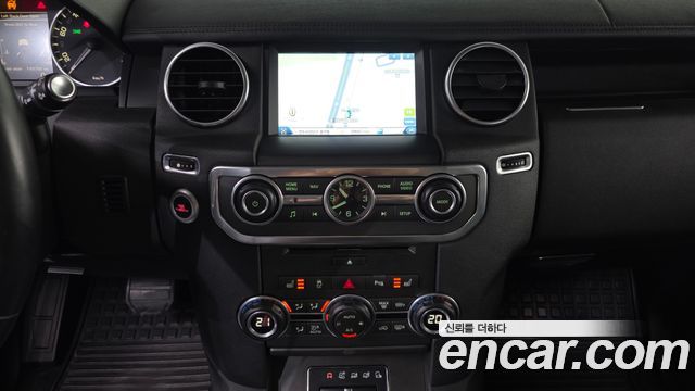 Land Rover Discovery 4 3.0 SDV6 HSE 2014 — фото 14