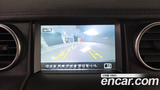 Land Rover Discovery 4 3.0 SDV6 HSE 2014 — фото 15