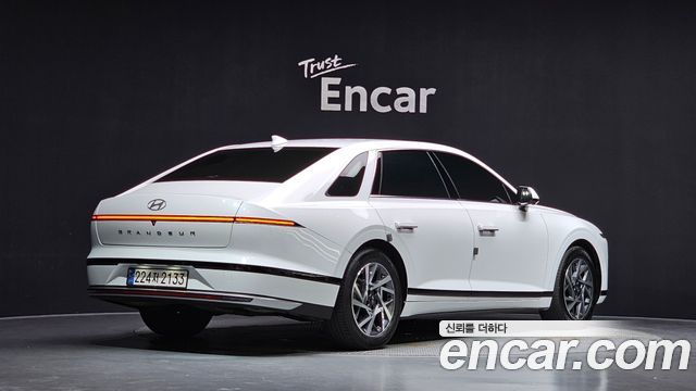 Hyundai Grandeur Hybrid (GN7) Exclusive 2023 — фото 2