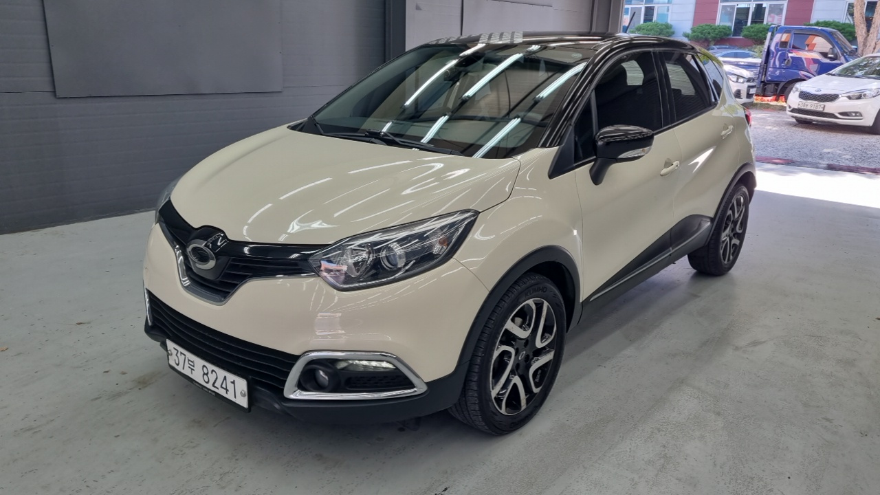 Renault Korea QM3 RE 2015 — фото 1