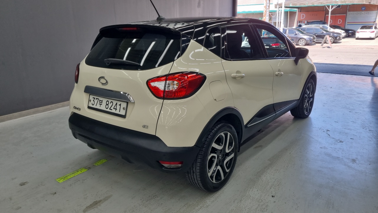 Renault Korea QM3 RE 2015 — фото 2