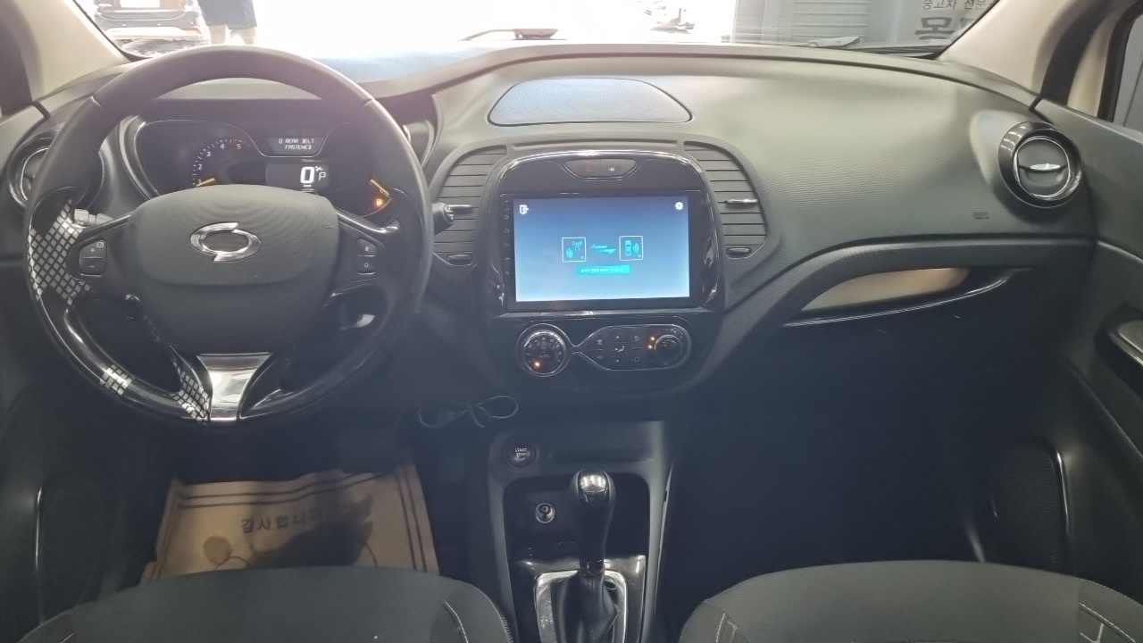 Renault Korea QM3 RE 2015 — фото 7