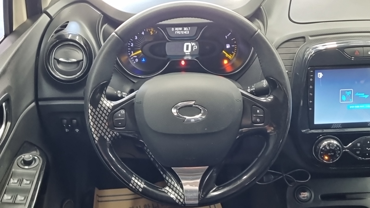 Renault Korea QM3 RE 2015 — фото 18