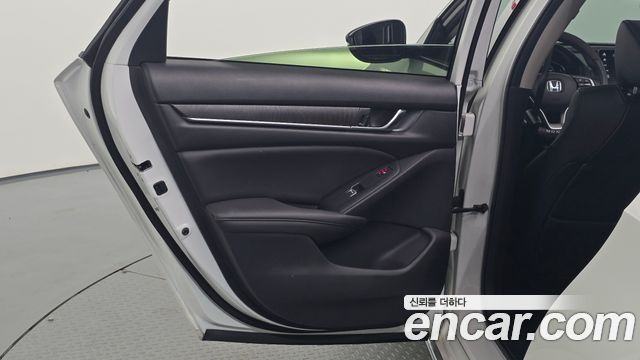 Honda Accord (X) 2.0 Turbo Sport 2019 — фото 25
