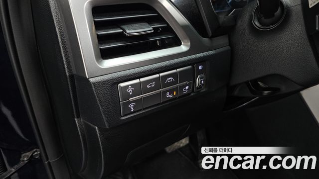 KG Mobility (SsangYong) Beautiful Korando Gasoline 1.5 2WD C5 Plus 2021 — фото 19