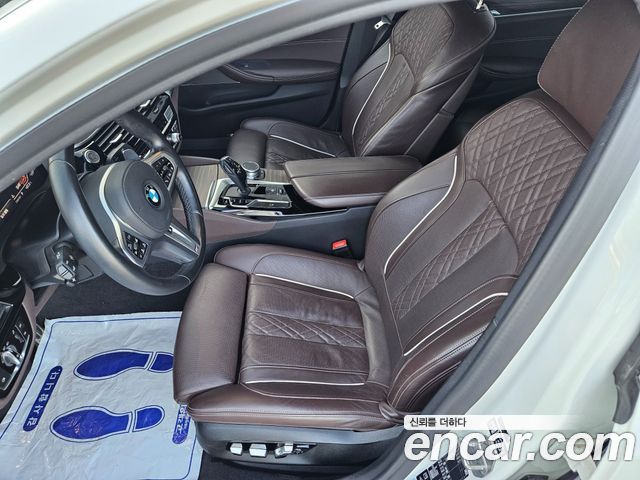 BMW 5 Series (G30) 530i xDrive M Sport Package 2021 — фото 15