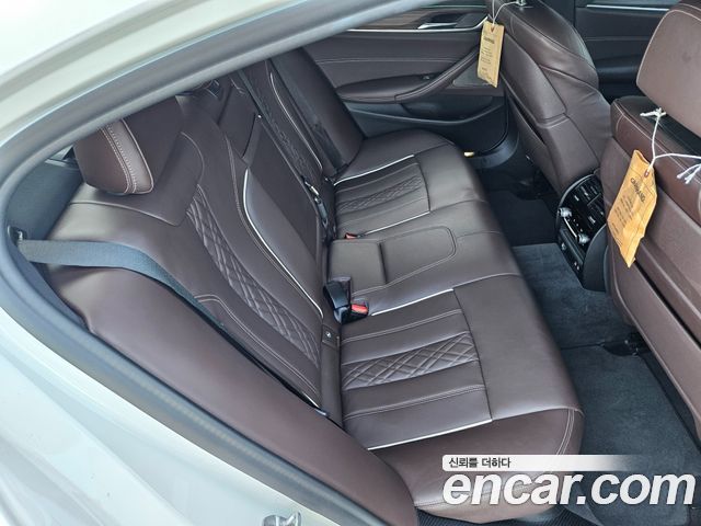 BMW 5 Series (G30) 530i xDrive M Sport Package 2021 — фото 17