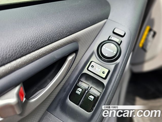 Hyundai Grand Starex Van 3-Seater Smart 2021 — фото 17