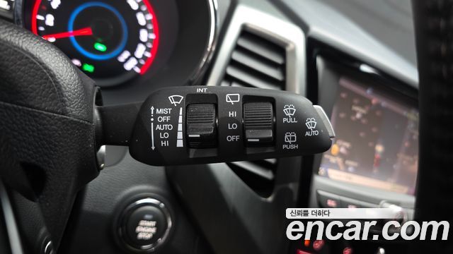 KG Mobility (SsangYong) Tivoli Armor Gear Edition 2WD 2018 — фото 29