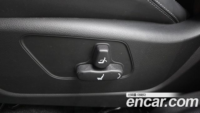 KG Mobility (SsangYong) Tivoli Armor Gear Edition 2WD 2018 — фото 31