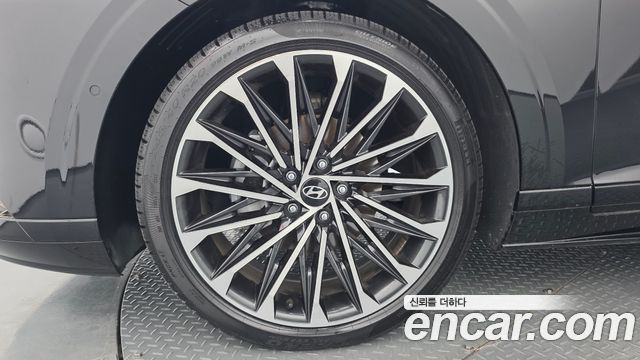 Hyundai Grandeur Hybrid (GN7) Calligraphy 2023 — фото 5
