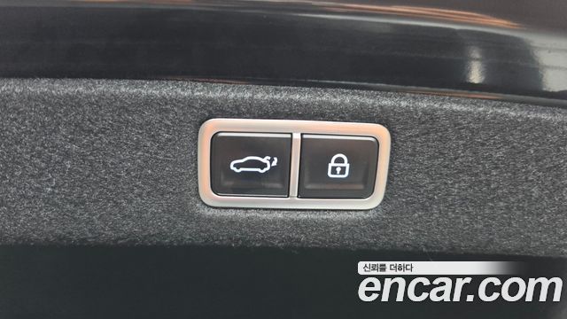 Hyundai Grandeur Hybrid (GN7) Calligraphy 2023 — фото 17