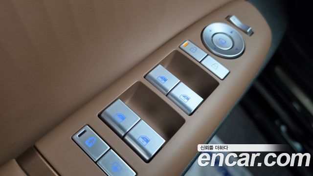 Hyundai Grandeur Hybrid (GN7) Calligraphy 2023 — фото 28