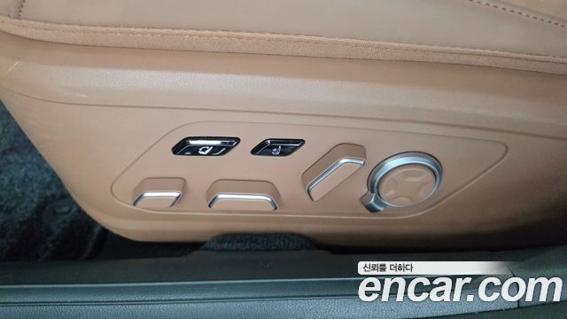 Hyundai Grandeur Hybrid (GN7) Calligraphy 2023 — фото 31