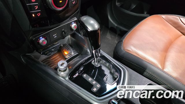 KG Mobility (SsangYong) Tivoli Armor Gear Edition 2WD 2018 — фото 9