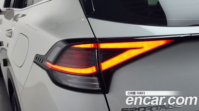 Kia Sportage Hybrid (V) Signature 2WD 2024 — фото 23