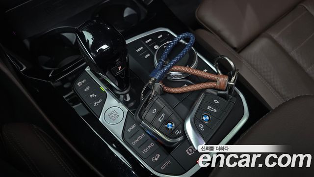 BMW X4 (G02) xDrive20i M Sport 2024 — фото 9