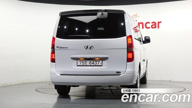 Hyundai Grand Starex 12-Seater LPi Smart 2020 — фото 4