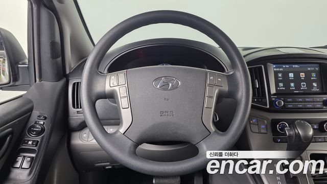 Hyundai Grand Starex 12-Seater LPi Smart 2020 — фото 13