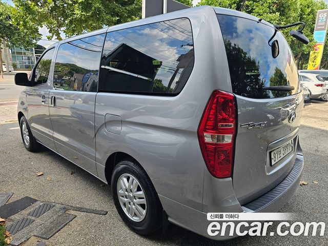 Hyundai Grand Starex Van 3-Seater Smart 2021 — фото 6