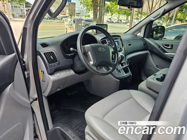 Hyundai Grand Starex Van 3-Seater Smart 2021 — фото 8