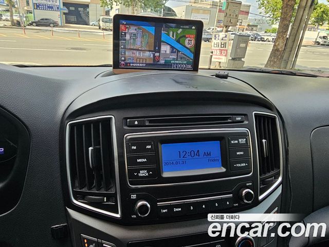 Hyundai Grand Starex Van 3-Seater Smart 2021 — фото 19