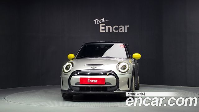 MINI Cooper Electric SE Electric 3rd 2024 — фото 3