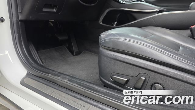 Hyundai Grandeur (IG) 2.5 Premium 2021 — фото 29