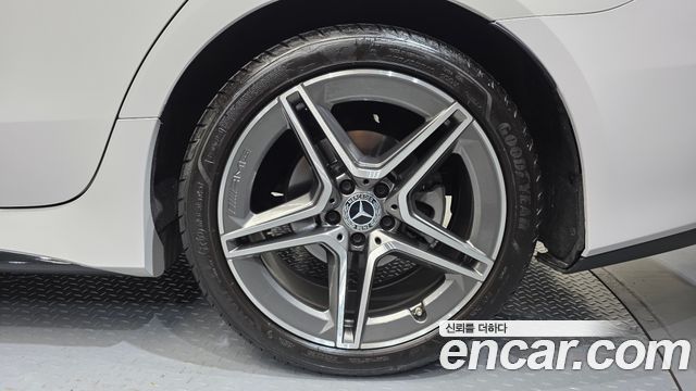 Mercedes-Benz CLS-Class (C257) CLS300d 4MATIC 2022 — фото 21