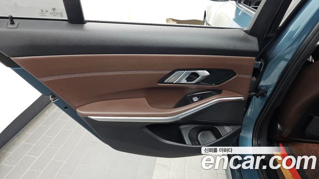 BMW 3 Series (G20) 320i Luxury 2021 — фото 25