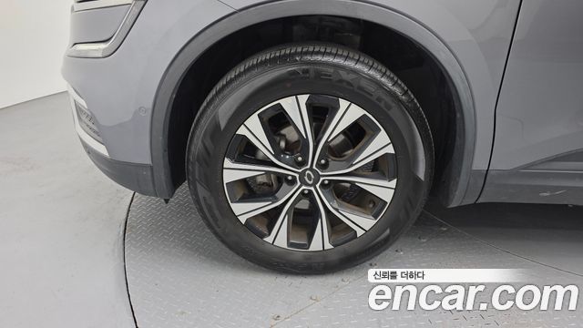 Renault Korea QM6 2.0 LPe LE Signature 2WD 2023 — фото 5