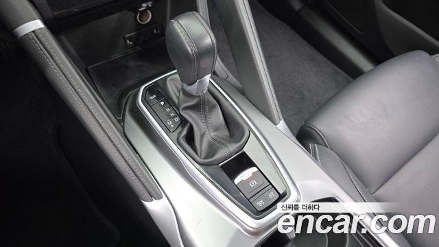 Renault Korea QM6 2.0 LPe LE Signature 2WD 2023 — фото 9