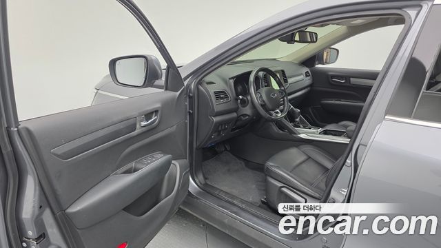Renault Korea QM6 2.0 LPe LE Signature 2WD 2023 — фото 10