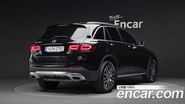 Mercedes-Benz GLC-Class (X253) GLC300e 4MATIC 2021 — фото 2