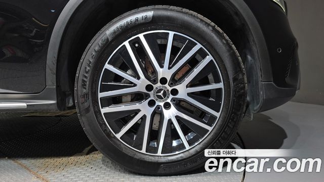 Mercedes-Benz GLC-Class (X253) GLC300e 4MATIC 2021 — фото 5