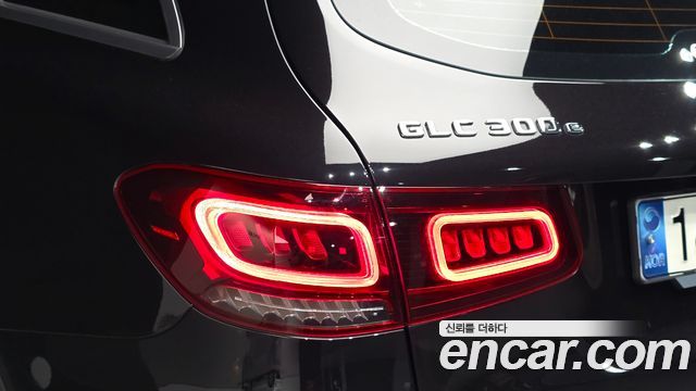 Mercedes-Benz GLC-Class (X253) GLC300e 4MATIC 2021 — фото 23