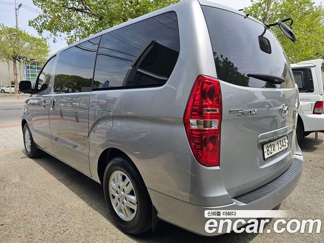 Hyundai Grand Starex Van 3-Seater Smart 2021 — фото 6
