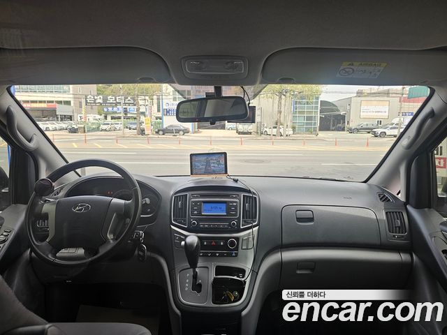 Hyundai Grand Starex Van 3-Seater Smart 2021 — фото 8